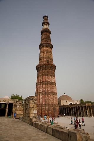 088 Delhi, Qutab Minar.jpg